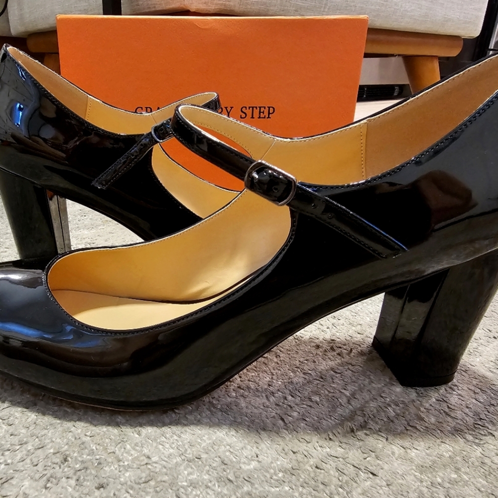 Black Mary Jane Heels